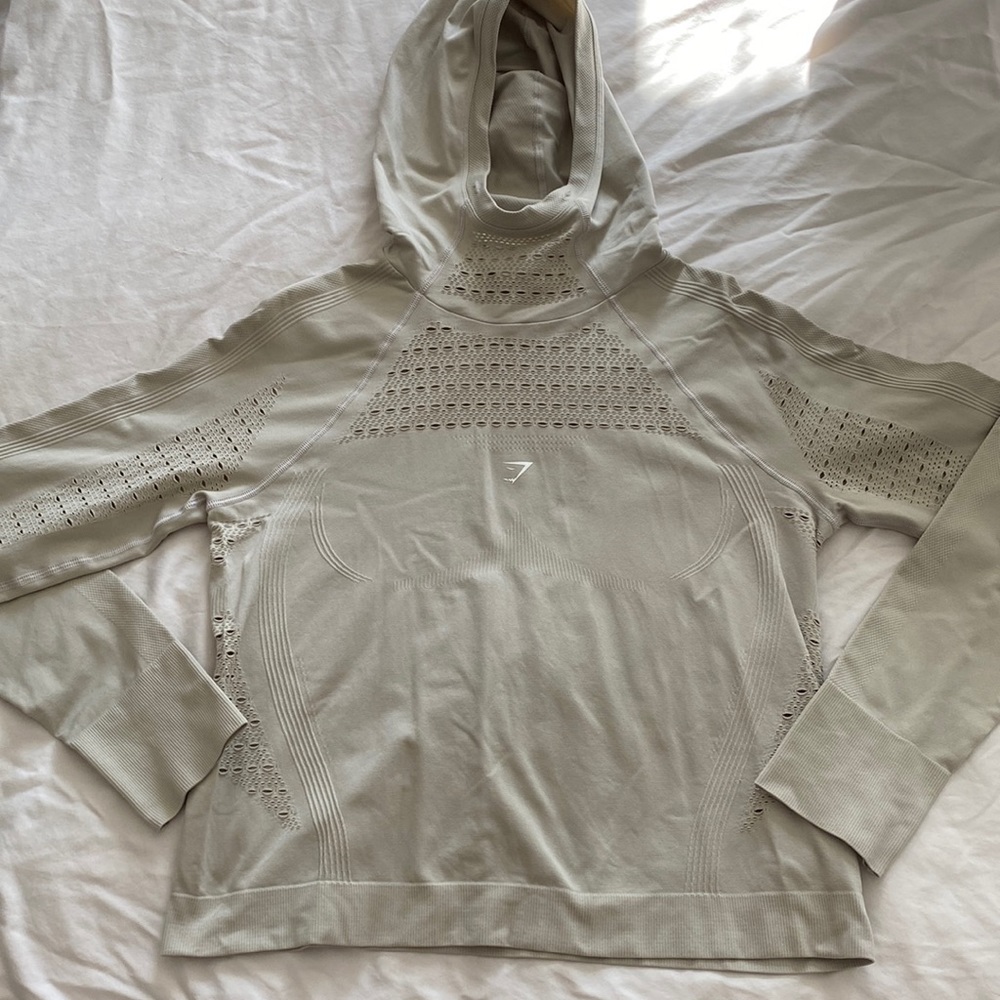 Gymshark tan full sleeves workout hoodie (size M)
